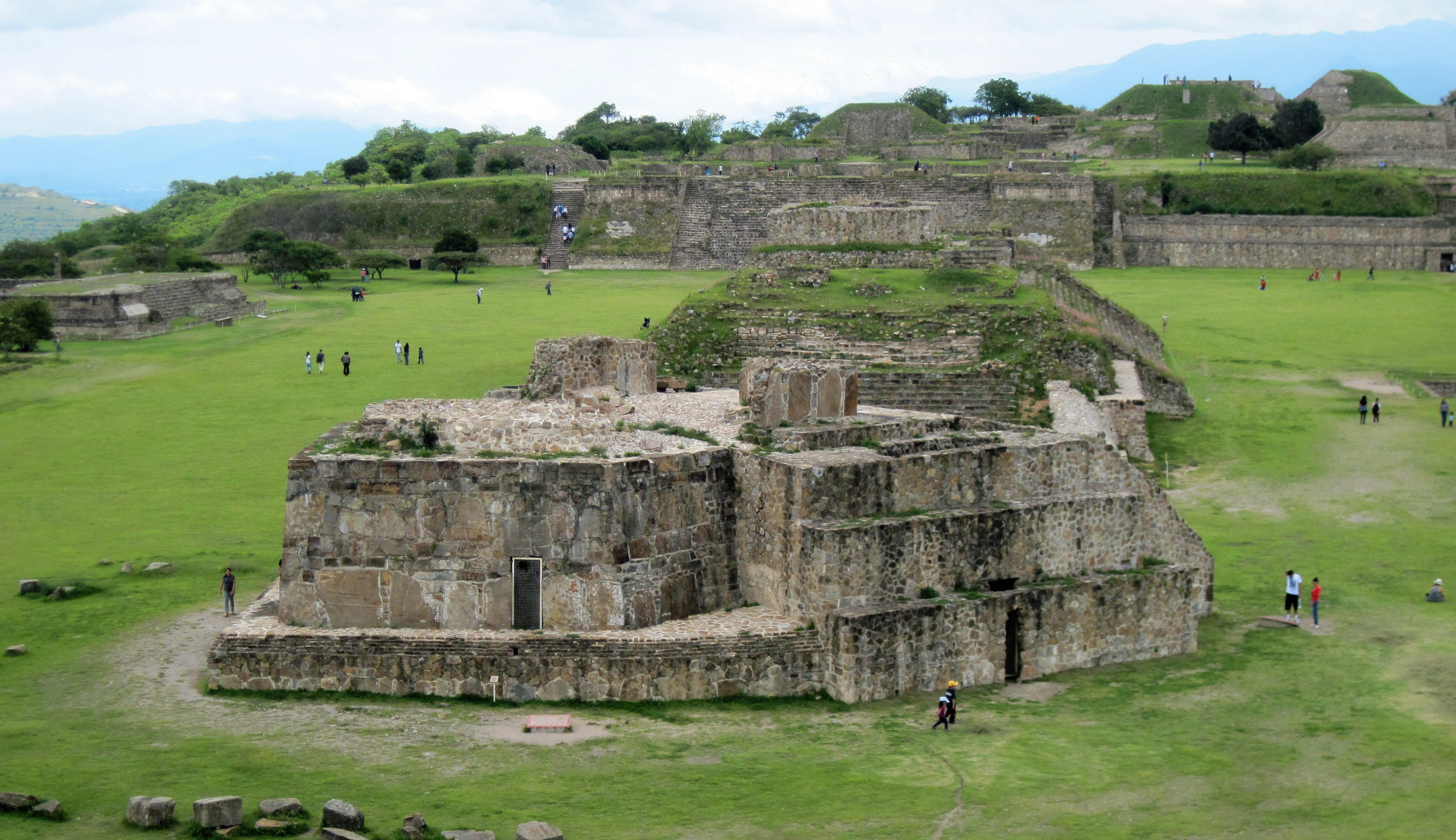 Center Complex