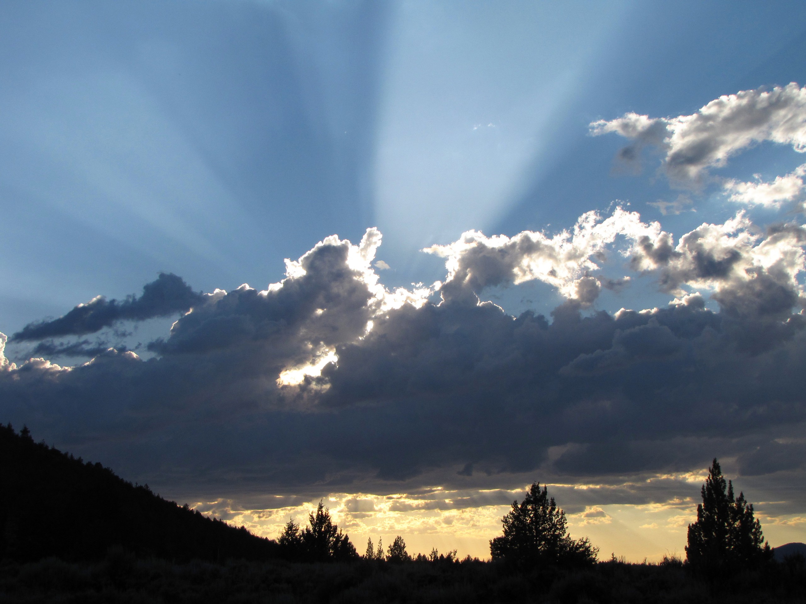 Wide Crepuscular Rays